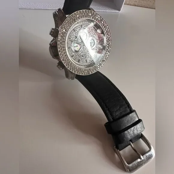 Don&Co Bold & Brilliant - Men’s Oversized Diamond Watch with Leather Strap